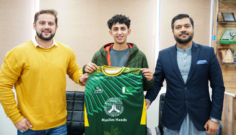 اسکاٹش جونیئر اوپن اسکواش چیمپین شپ،پاکستان کے ازان علی خان اسکاٹ لینڈ ...